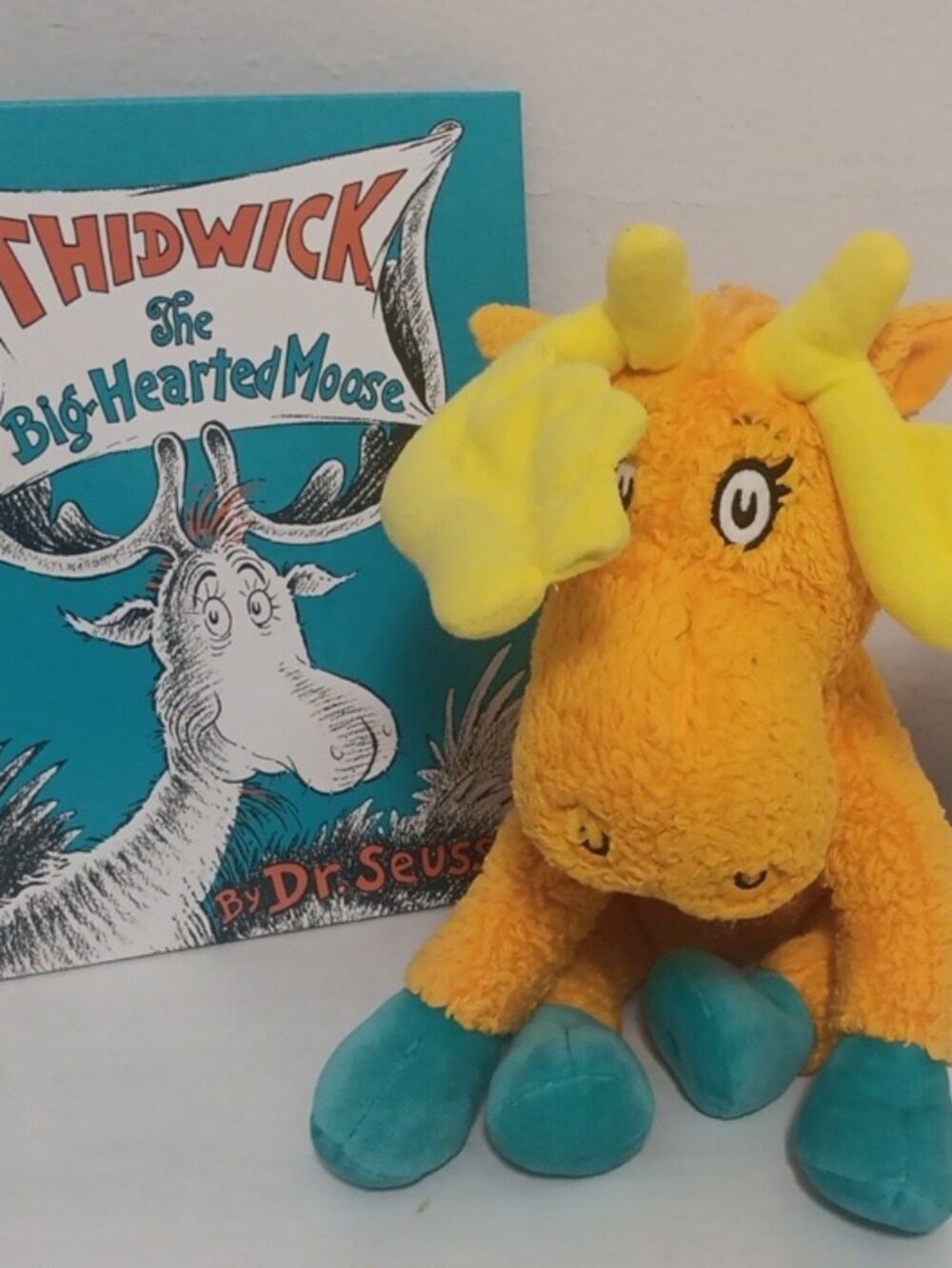 Dr. Seuss Yellow and Teal Thidwick Plush Moose And Book